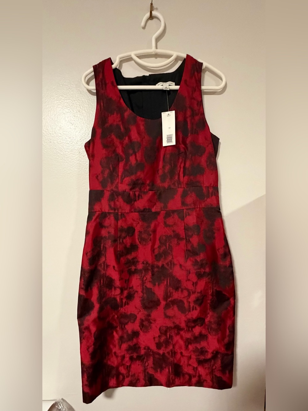 Banana Republic Red and Black Floral Jacquard Sheath Dress